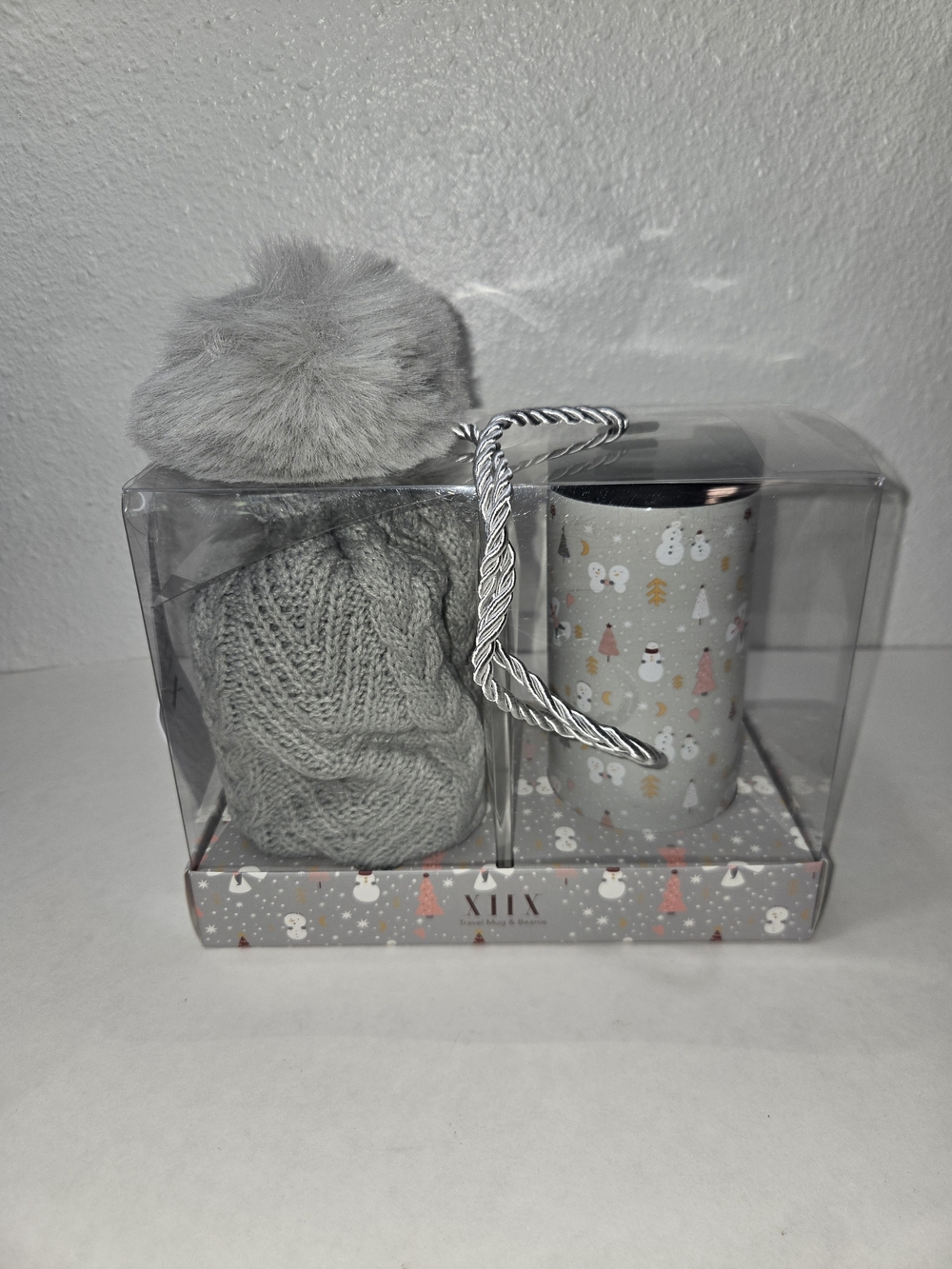 Women's Collection XIIX Christmas Cup/Beanie - Gift Set